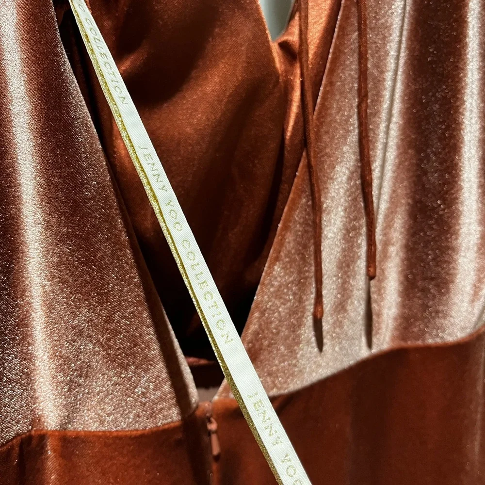 Jenny Yoo Ellis Flutter-Sleeve Open-Back Stretch Velvet Gown~ size 14 - Picture 10 of 12